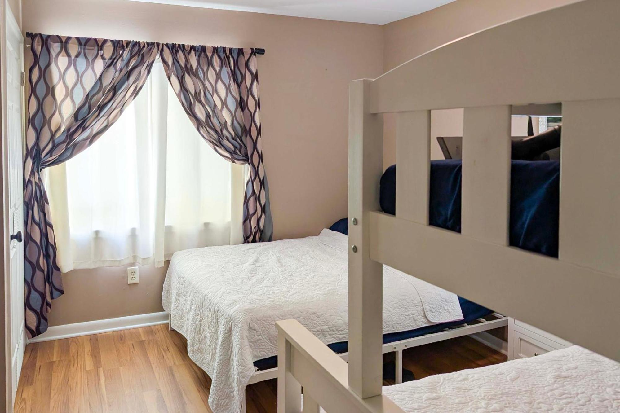 Coastal Condo With Pool, 1 Block To Wildwood Beach! Екстер'єр фото